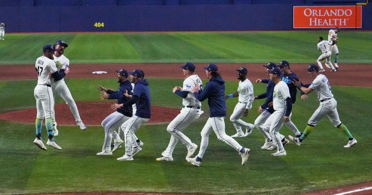 Peralta, Caminero y Díaz impulsan a los Rays a la Serie Mundial tras vencer 7-3 a los Guardianes