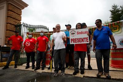 FOTOS: En pie de lucha empleados de la UPR: "Queremos un salario justo"