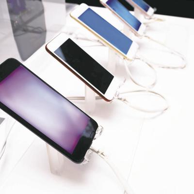 Se tumban 13 teléfonos celulares de un quiosco en un centro comercial en Hato Rey