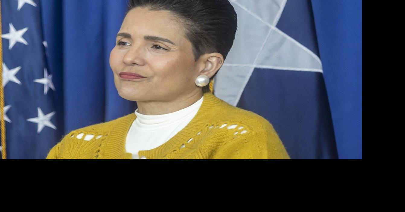 Thomas Rivera Schatz presenta querella ética contra Janet Parra ante el Tribunal Supremo