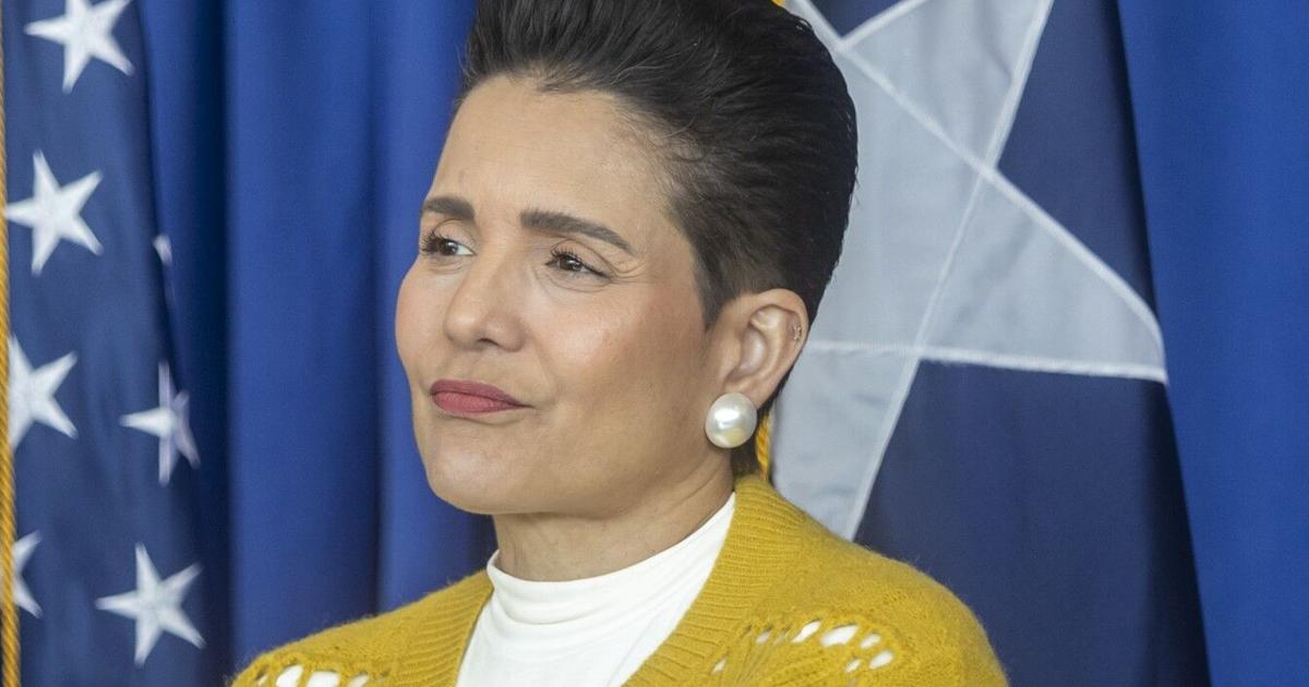 Thomas Rivera Schatz presenta querella ética contra Janet Parra ante el Tribunal Supremo