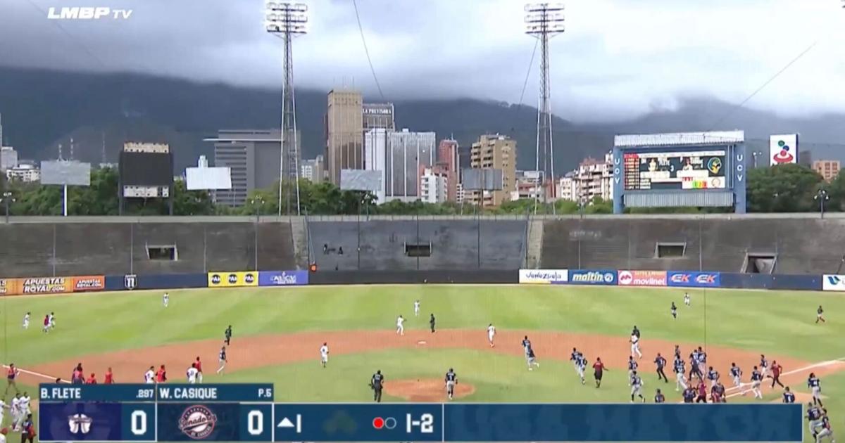 Terremoto de magnitud 7.1 interrumpe partido de béisbol en Venezuela
