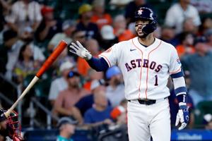 Imagen del artículo de El Vocero: ¿Volverá Carlos Correa a jugar esta temporada con los Astros? El boricua no lo descarta