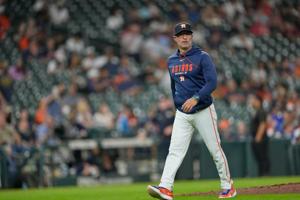 Imagen del artículo de El Vocero: Joe Espada y los Astros se juegan la postemporada en una última semana decisiva