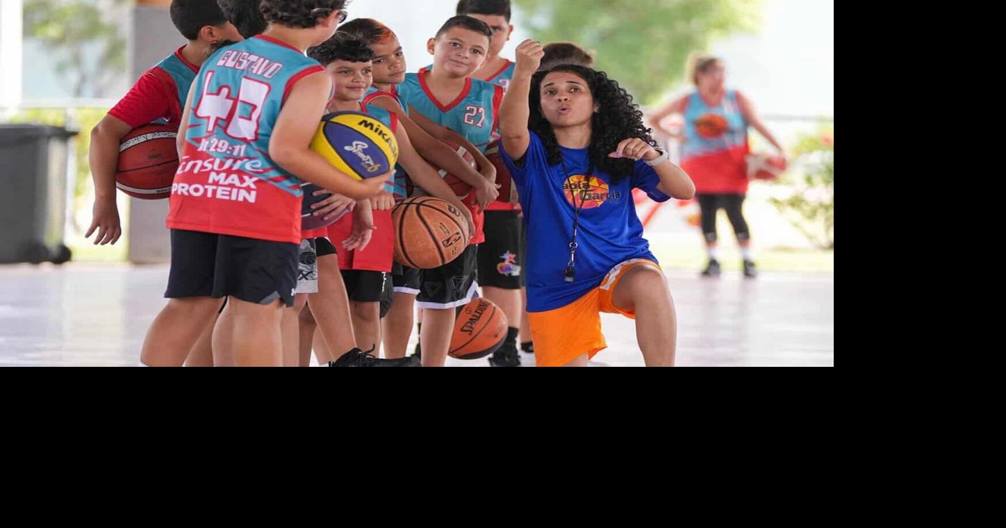 De romper barreras en el baloncesto masculino a formar jóvenes: la misión de Paola García