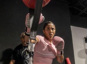 Imagen del artículo de El Vocero: Kiria Tapia se alista para pelear por el título NABO de la OMB