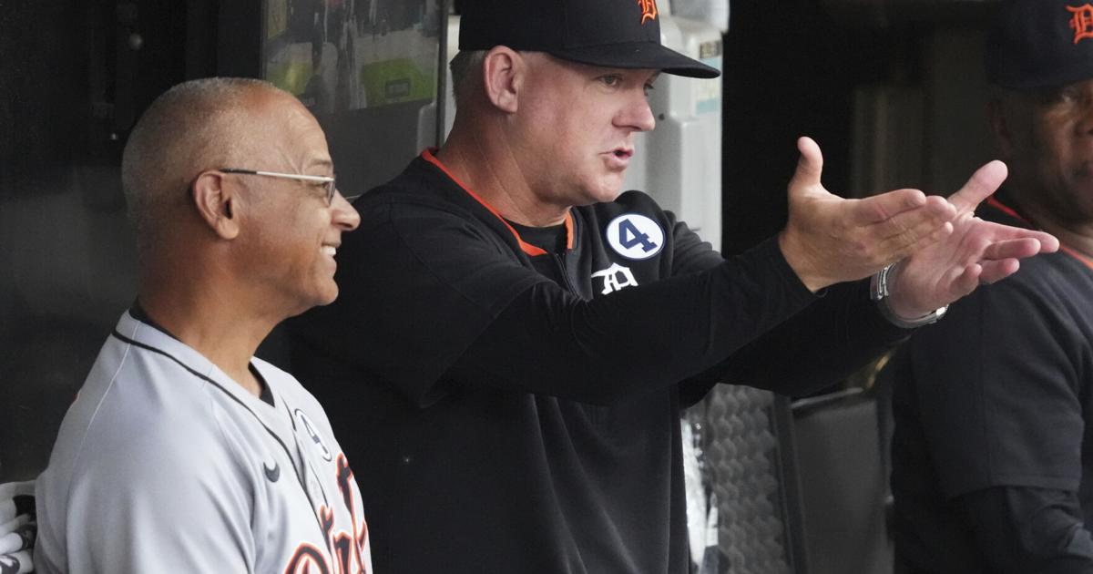 Joey Cora sale de los Tigres de Detroit por diferencias con el mánager A.J. Hinch