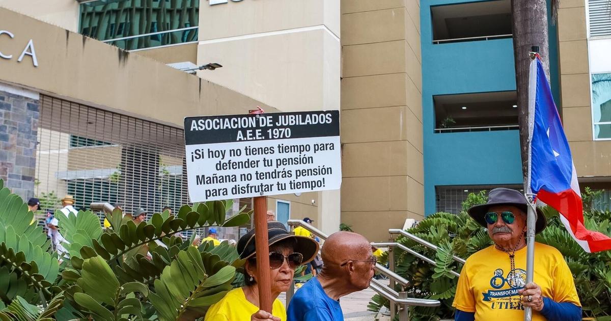 Empleados y jubilados de la AEE protestan contra Plan de Ajuste de la Deuda de la JCF