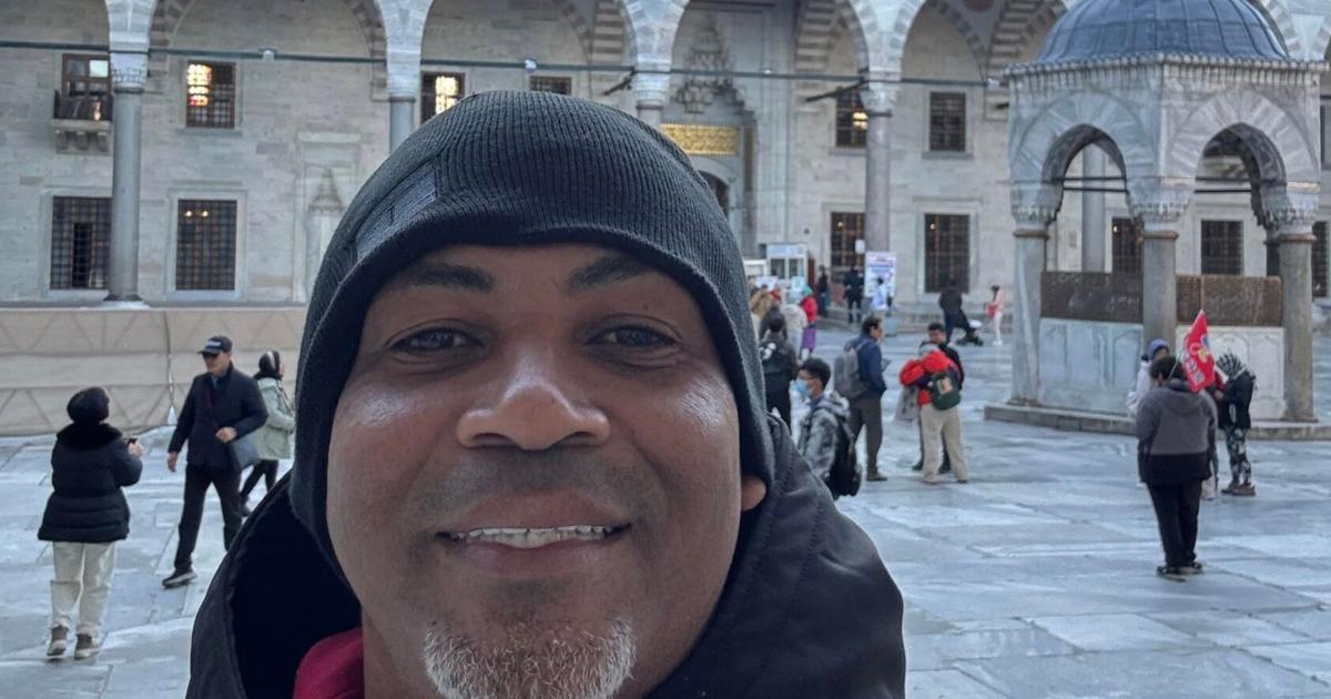 Citan a hijastro de maestro asesinado en Santa Isabel por posibles disputas económicas