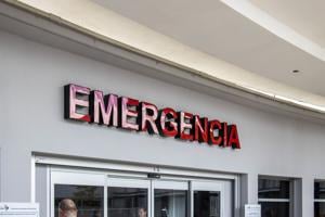 Imagen del artículo de El Vocero: Muere mujer herida de bala en oficina médica de Villalba tras varios días hospitalizada