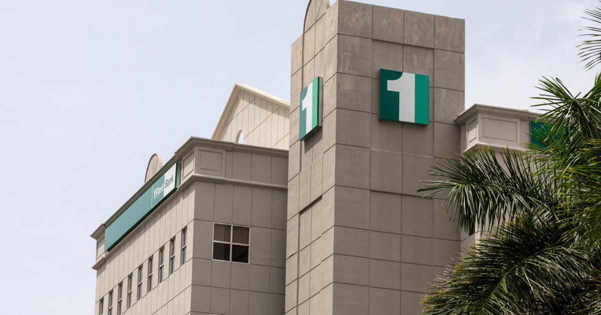 FirstBank reporta mayores ganancias