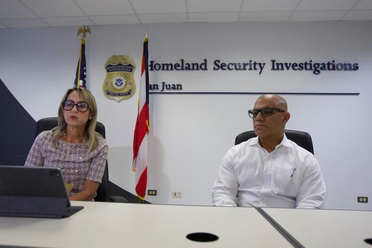 ICE realiza redada en la Isla