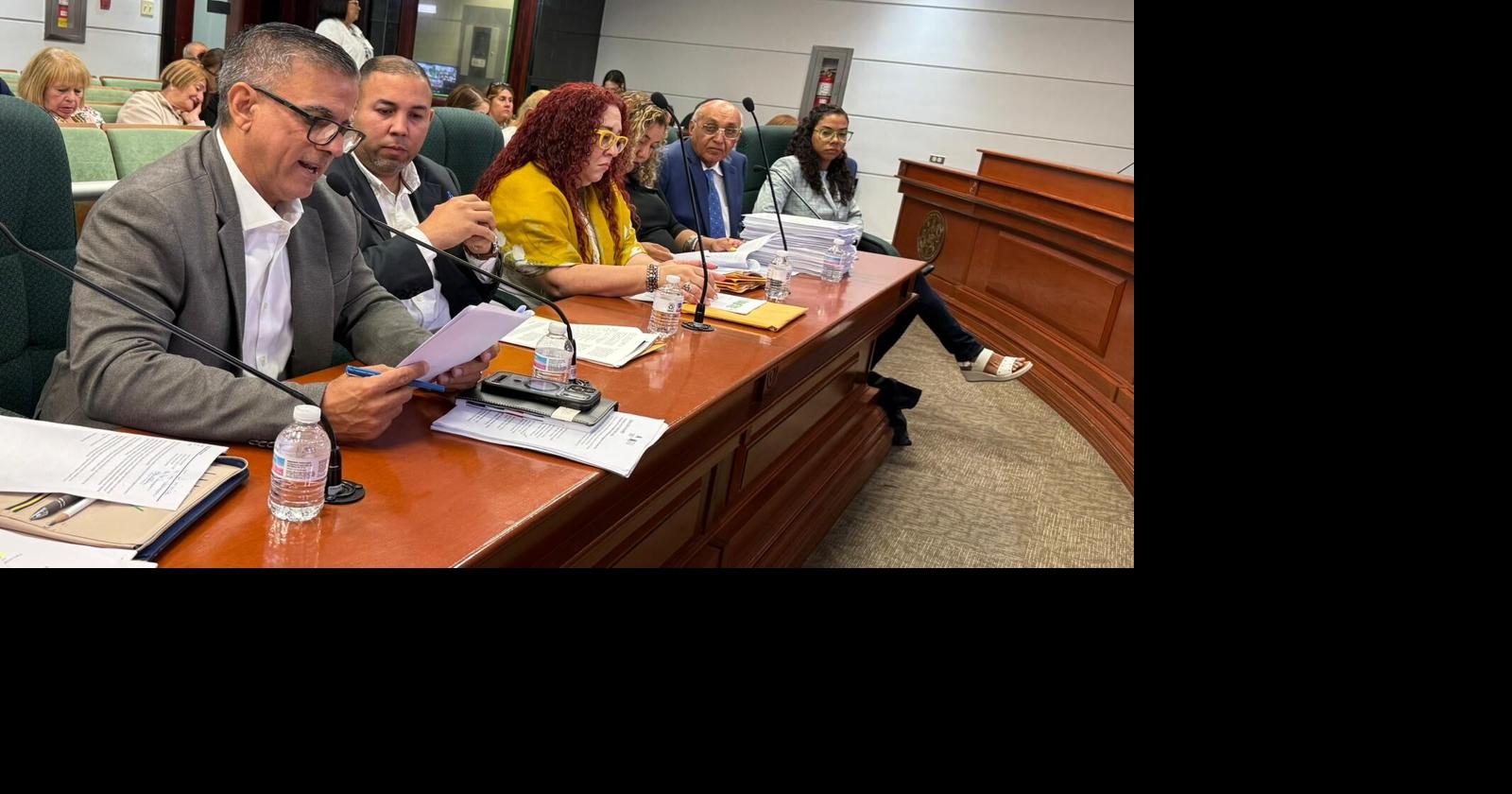 Asociación de Maestros presiona por aumentos según preparación y años de servicio