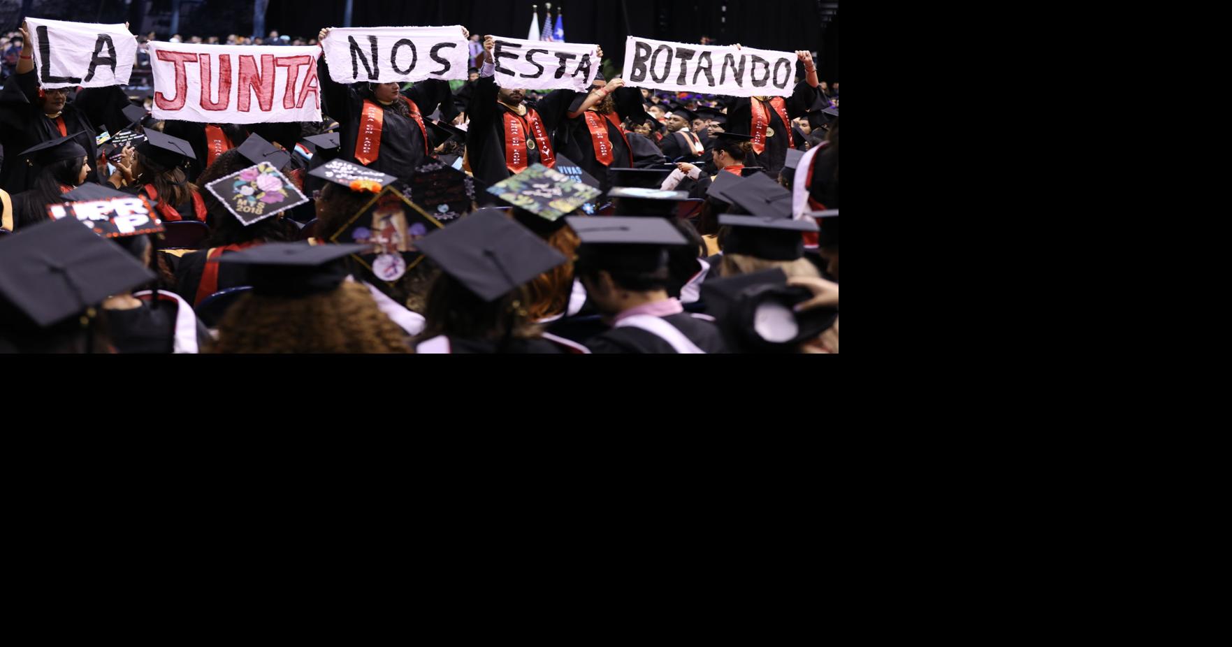 Protesta pasiva en plena graduación de la UPR Río Piedras | Educación ...