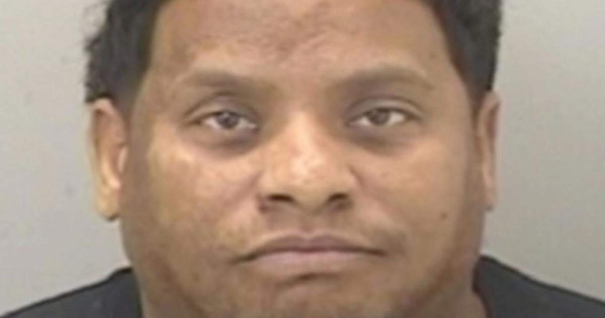 "Yeye" ingresa a prisión tras acusación de agredir a mujer frente a su hija menor