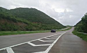 Imagen del artículo de El Vocero: Cierran ambos carriles de la PR-53 en Guayama por incendio