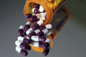 Donald Trump propone aranceles de hasta 200% a medicamentos importados