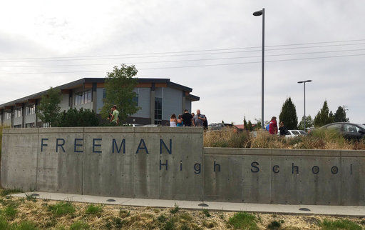 Tiroteo en secundaria de Washington deja un muerto y tres heridos Tiroteo en secundaria de Washington deja un muerto y tres heridos