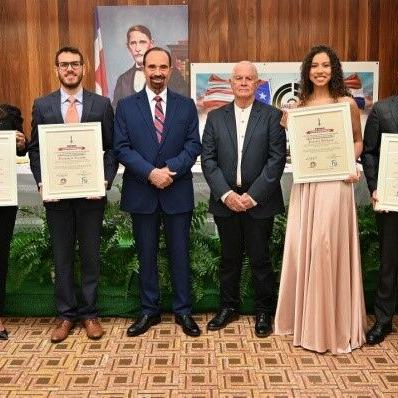 Entregan Premio Juventud Emprendedora a seis jóvenes de ascendencia dominicana en Puerto Rico