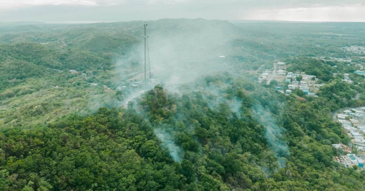Alcalde de San Germán alerta sobre múltiples incendios forestales activos en el municipio