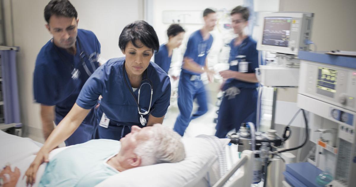 Detalla los retos y oportunidades del sistema de salud en Puerto Rico