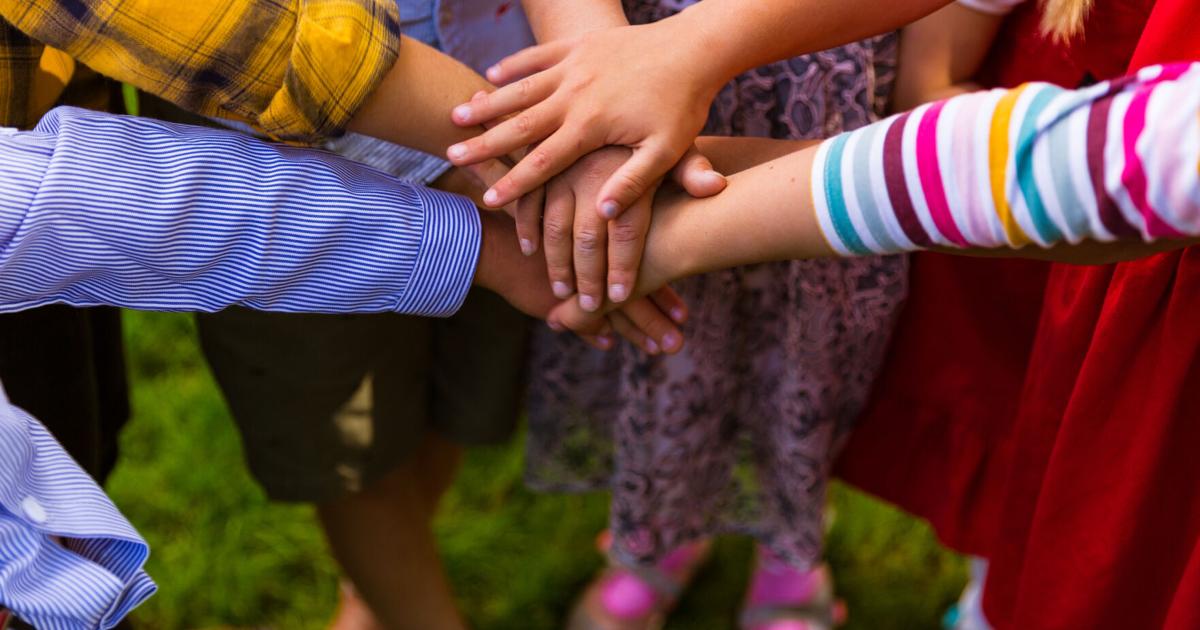 Pediatras alertan sobre riesgo de deshidratación en niños ante ola de calor en Puerto Rico