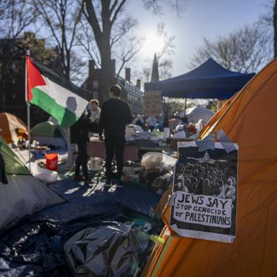 Protestas pro Palestina se extienden por universidades