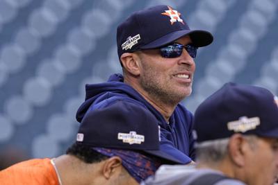 El coach boricua Joe Espada extiende sus días con los Astros de Houston