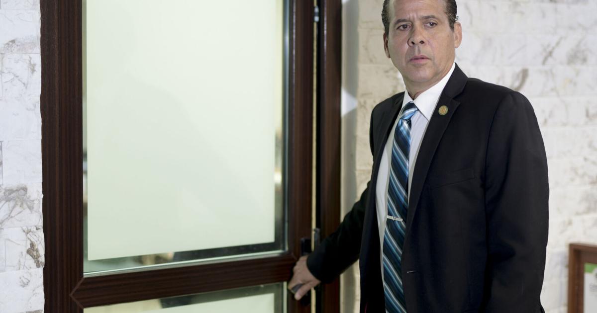 Estudiantes rechazan legislación presentada por “Georgie” Navarro