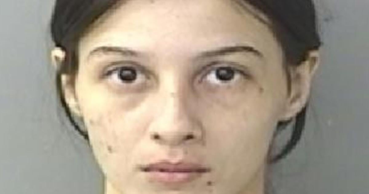 Radican cargos contra mujer por presuntamente intentar arrollar a sargento en Aguada
