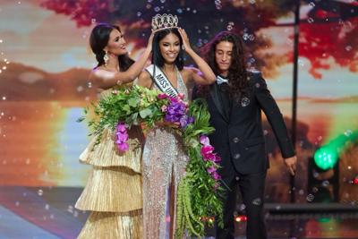 La nueva reina quiere ser “la primera Miss Universe Puerto Rico en pisar la luna”
