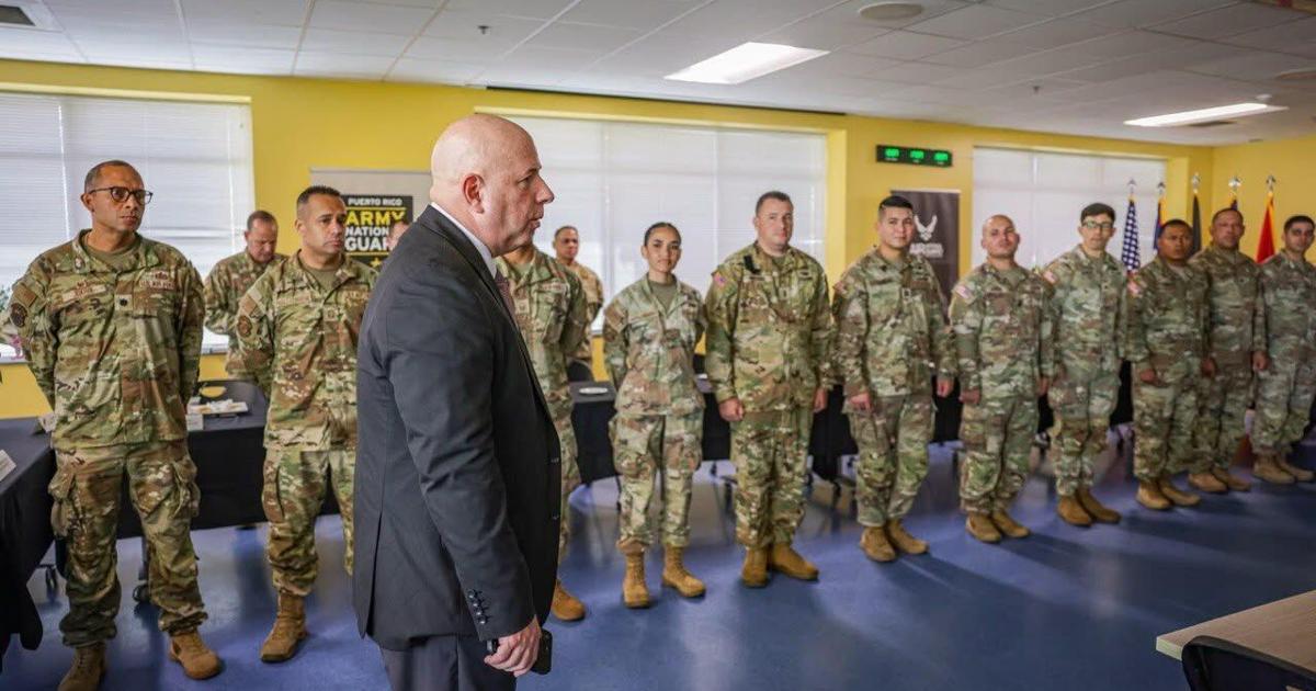 Asesor del secretario de Guerra visita a la Guardia Nacional de Puerto Rico