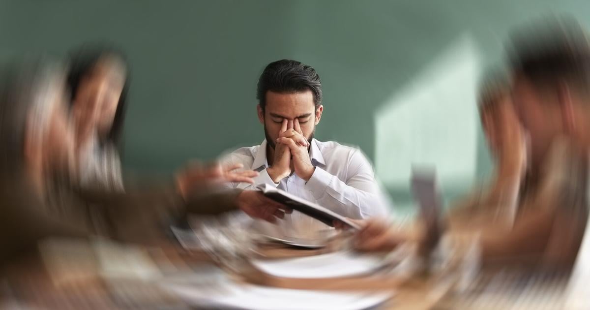 Estrés financiero impacta salud mental y productividad de trabajadores en Puerto Rico