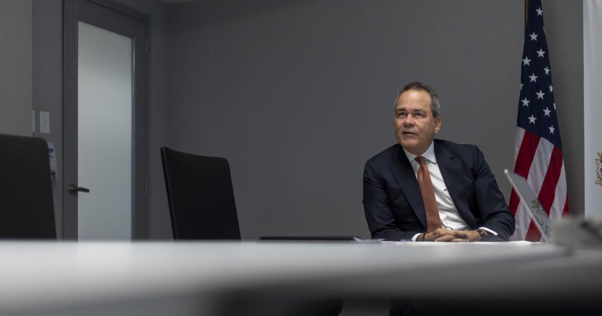 Presidente del NEPR pide excluir al 3PPO del proceso de contratación de energía temporera