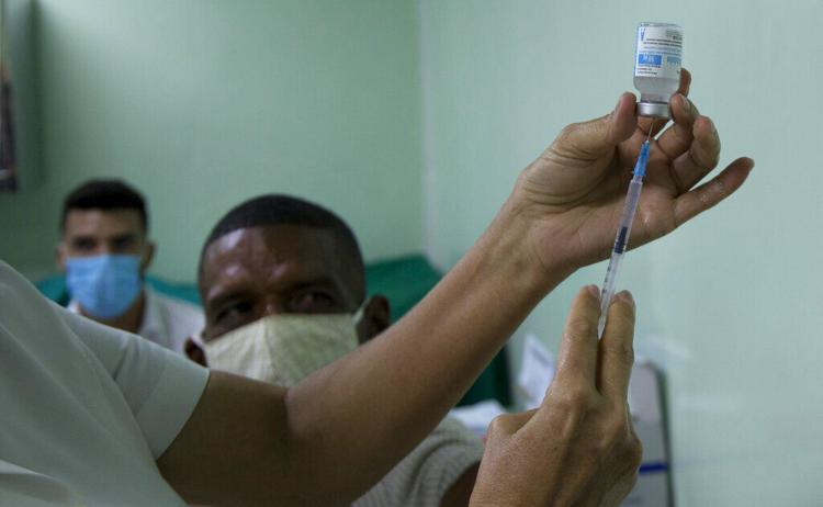 Cuba: científicos atribuyen a su vacuna menos gravedad al contraer covid-19 60b7f17f9c16e.image