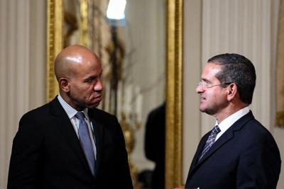Gobernador afianza lazos con Tesoro Federal para evitar lavado de dinero en la Isla