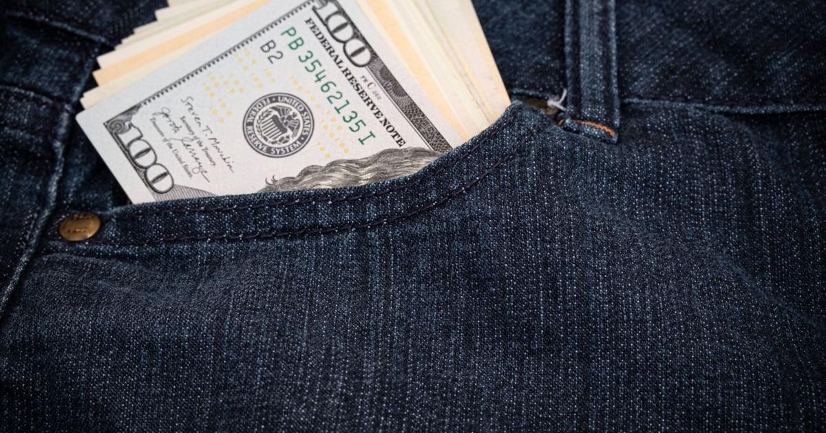 Exempleado bancario acusado de robar $29,806 de adulto mayor en Bayamón enfrenta fianza de $30,000