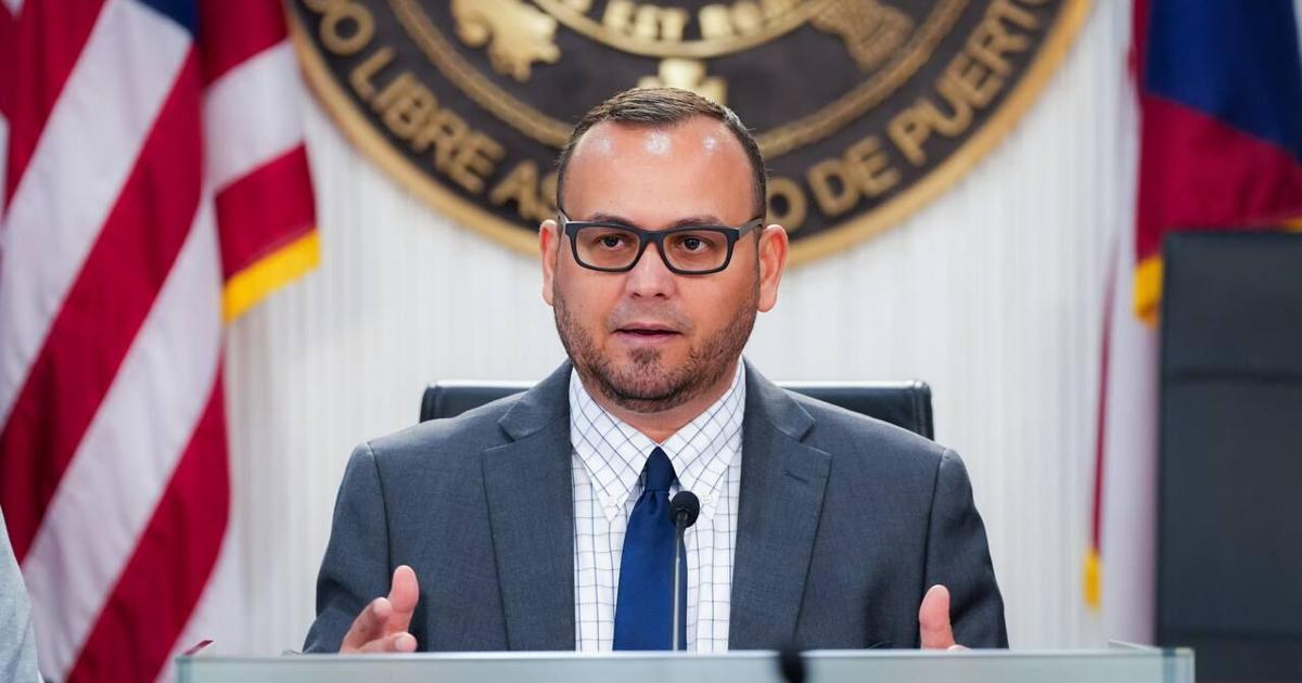 Héctor Joaquín Sánchez deja presidencia de comisión senatorial ante querella e investigación de Justicia