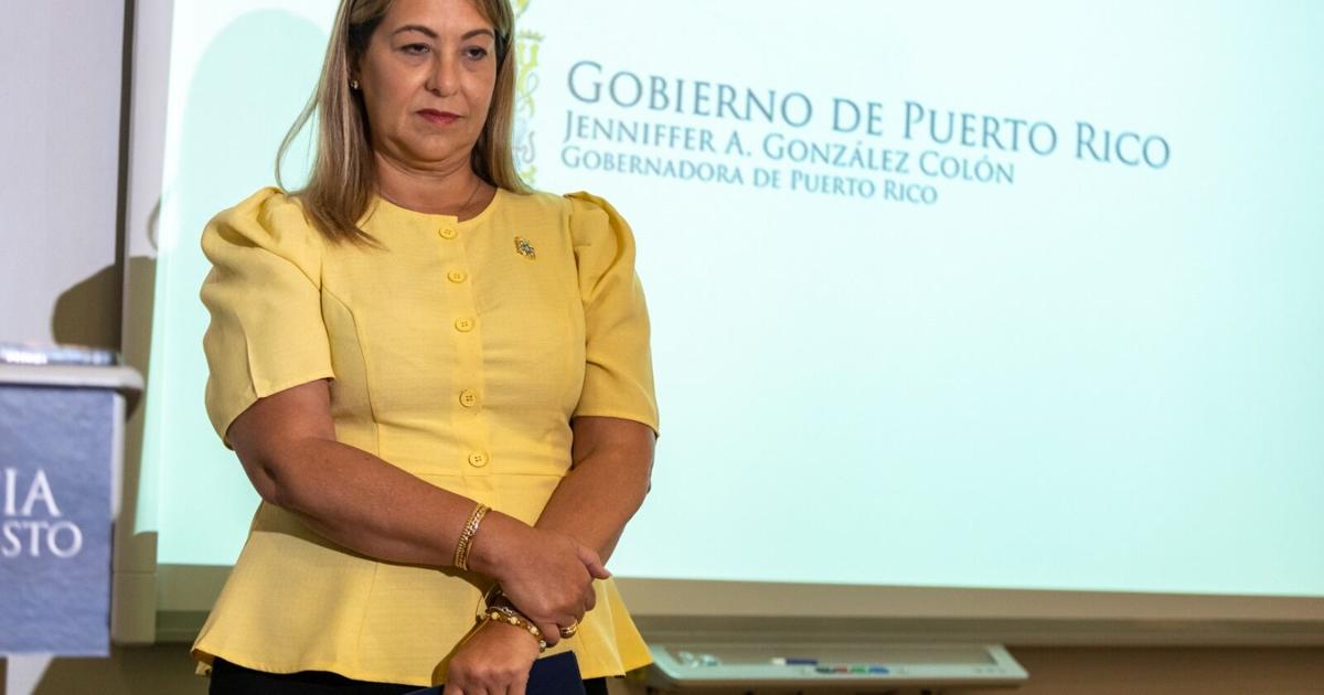 Fortaleza defiende viaje de secretaria de la Familia a conferencia en California