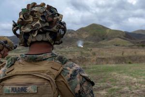Imagen de la cobertura de: EE.UU. evalúa fuerzas de reserva para una posible acción militar en torno a Cuba