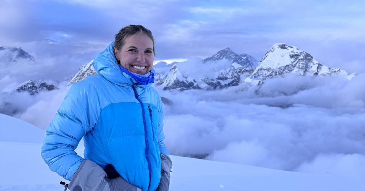 Nicole Santiago se convierte en la primera puertorriqueña en conquistar el Monte Everest