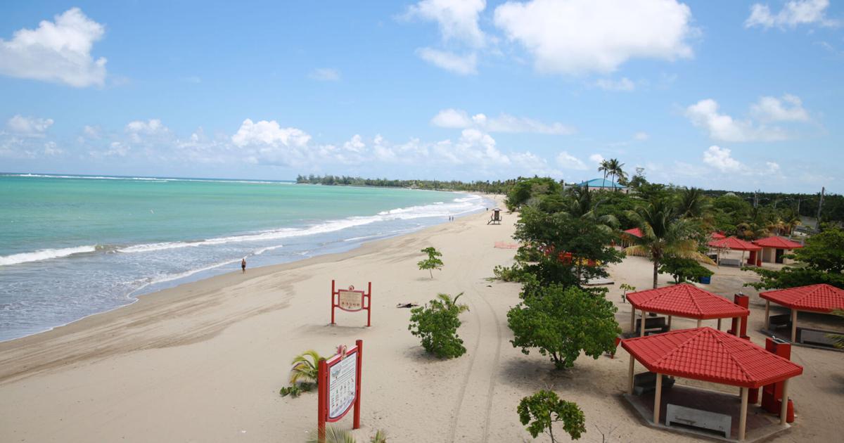 Balneario de Carolina vuelve a ser escogido como la mejor playa de Puerto Rico