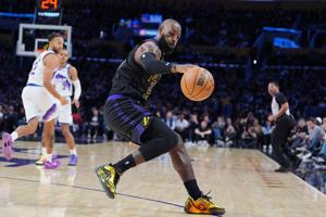 LeBron James s 23. sezono postavil nov rekord lige NBA in popeljal Lakerse do zmage