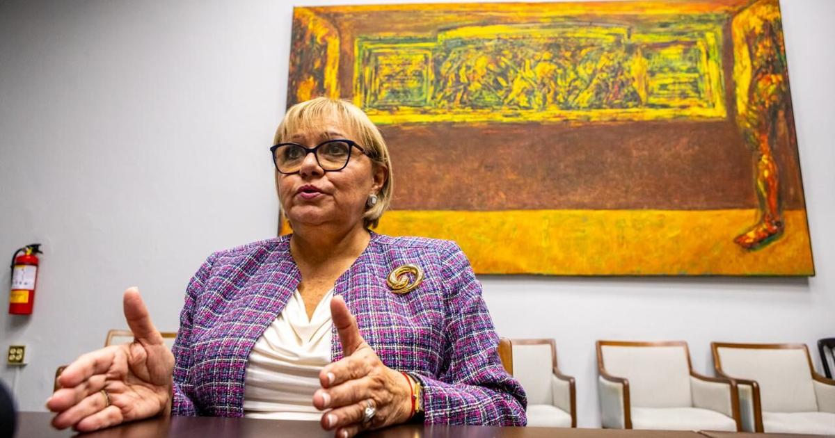 Norma Burgos asume como secretaria de la Gobernación y promete combatir corrupción e incompetencia