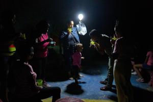Imagen del artículo de El Vocero: Cuba vuelve a quedarse sin luz tras el colapso de su red eléctrica