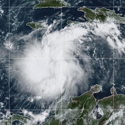 Florida vigila la tormenta tropical Ian
