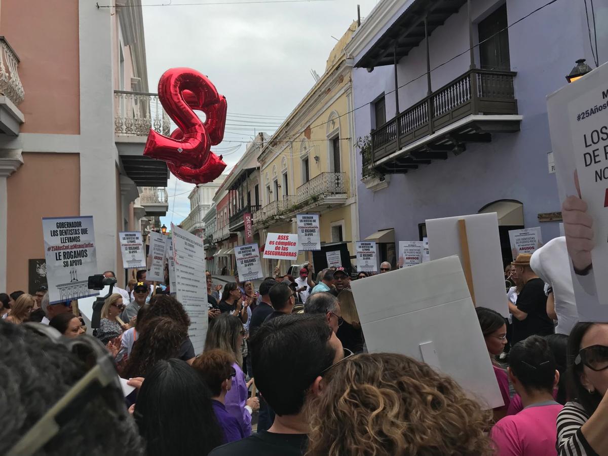 Dentistas Llevan Su Reclamo A La Fortaleza Gobierno Elvocero Com