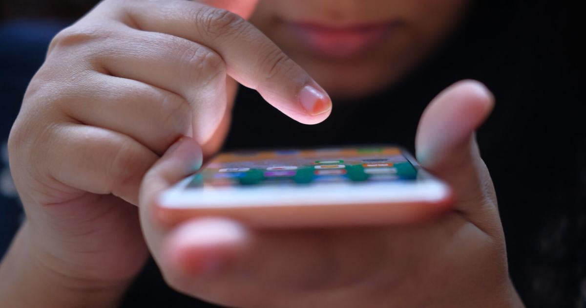 Advierten sobre el uso de inteligencia artificial en la producción de pornografía infantil