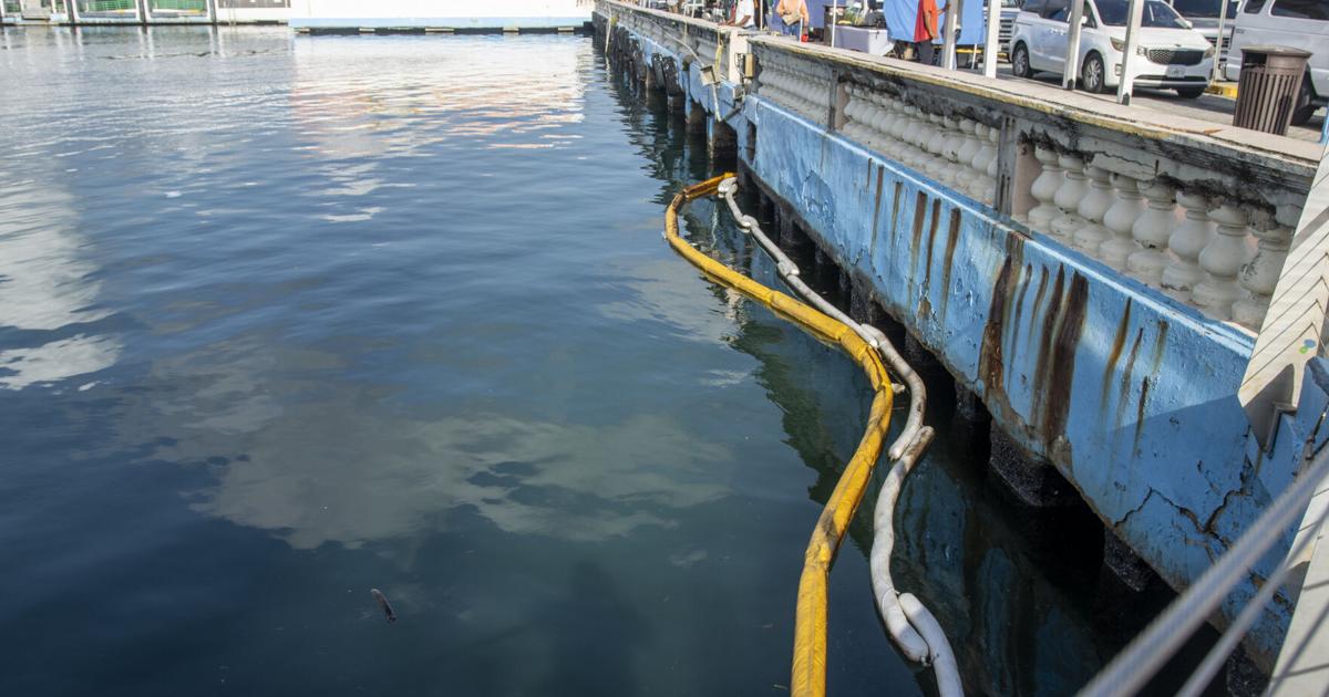 Guardia Costanera atiende derrame de diésel en el muelle de San Juan