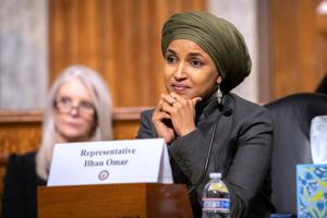 Imagen del artículo de El Vocero: Congresista Ilhan Omar afirma que se mudará de su residencia en Washington D. C. tras registro federal
